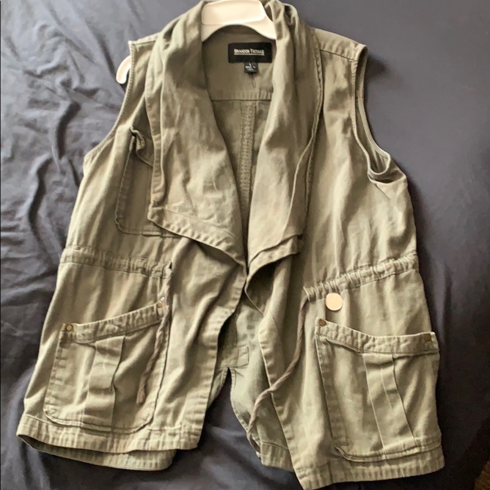 GREEN CARGO VEST